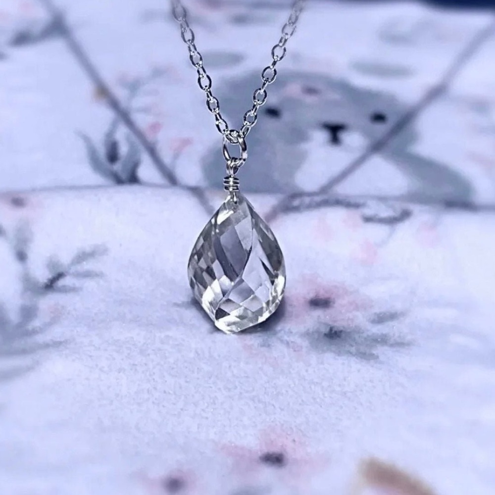 Hand Made Quartz Charm Necklace - Picture 4 of 6